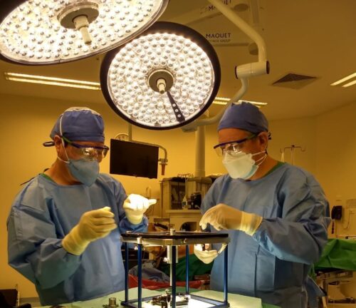 Dr. Camilo Contreras